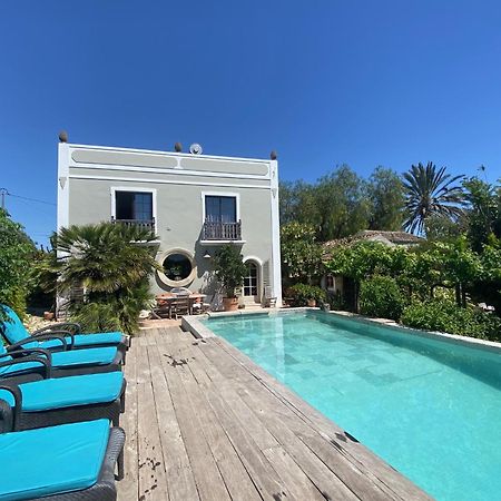 Casa Stardust & Cottages Quelfes エクステリア 写真